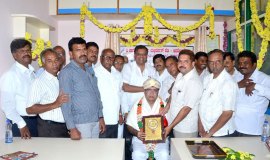 20141026064654-61151823-me